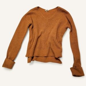 Kaisley Knit V-Neck Sweater – Women's Small in Orange